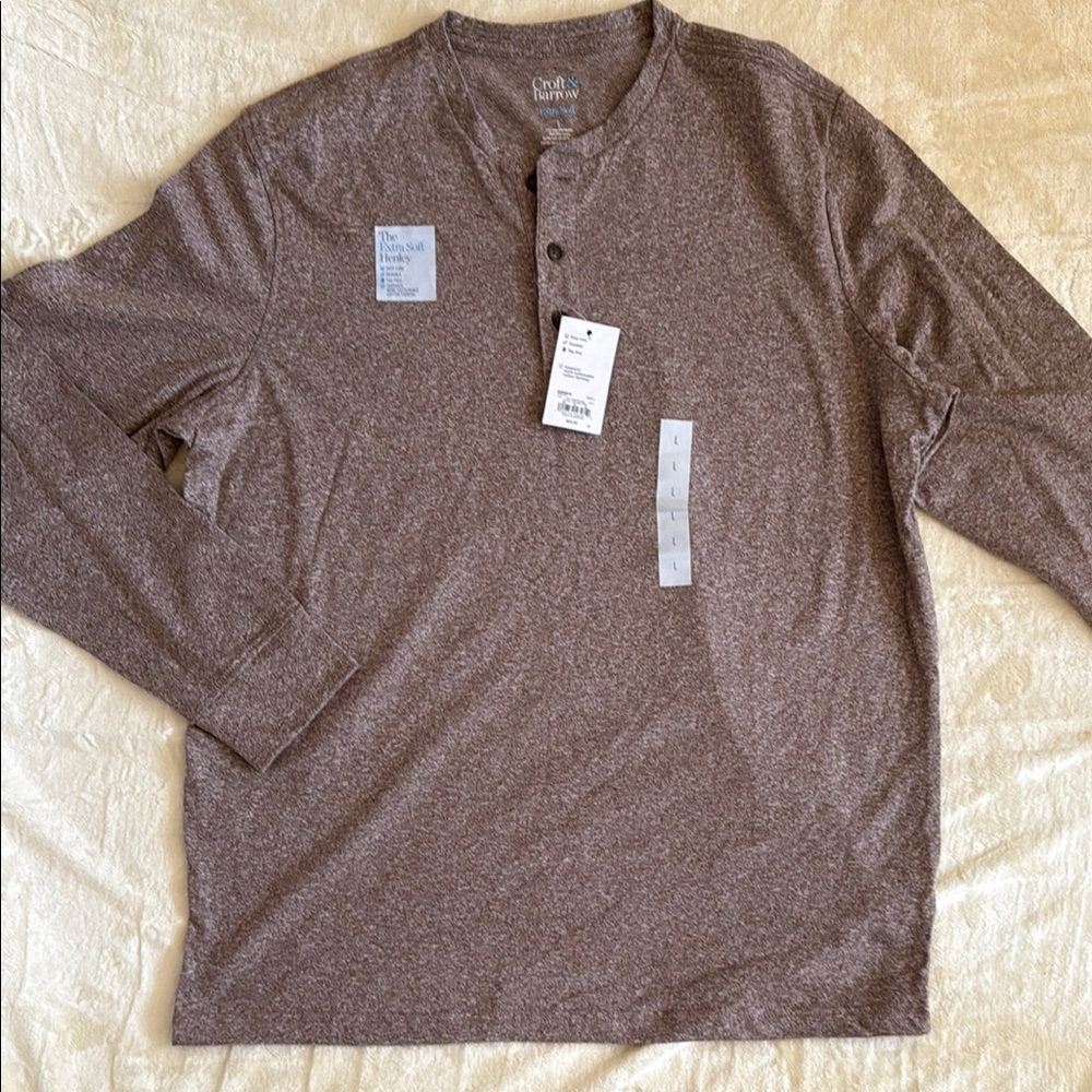 Croft & Barrow Brown Long Sleeve Tee